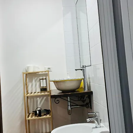 Ace Apartment *