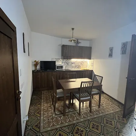 Ace Apartment *